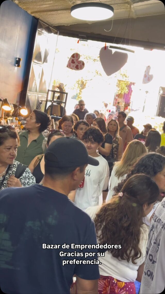 Gracias por tanto cariño!
Muestra que somos la mejor opción en el barrio italia, 
Somos Bazar de Emprendedores.
.
Te esperamos hoy sábado hasta las 21hrs y más…
.
Av. Italia 1213, Providencia.